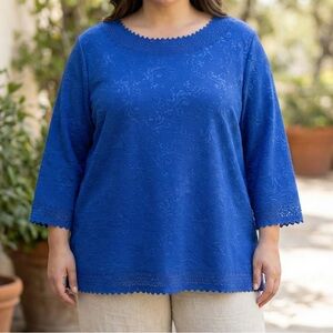 Cathy Woman Royal Blue Embossed Laser Cut Blouse Top 2X Scalloped Hem Textured